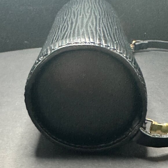 Louis Vuitton Mini Epi Papillon - EUC - Picture 4 of 7